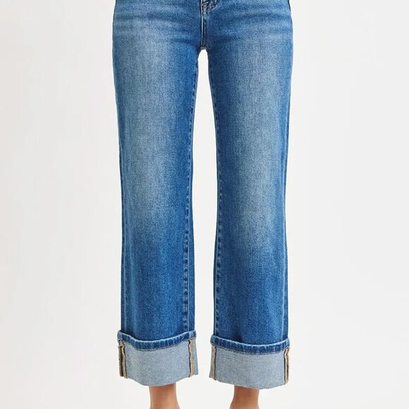 ✨NWT RISEN Full Size Mid Rise Crop Straight Cuffed Jeans Plus Size - Picture 3 of 6